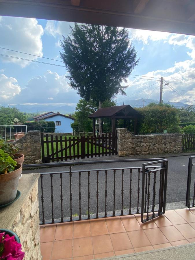Casa Luisa Biedes, Pilona Villa Infiesto Exterior foto