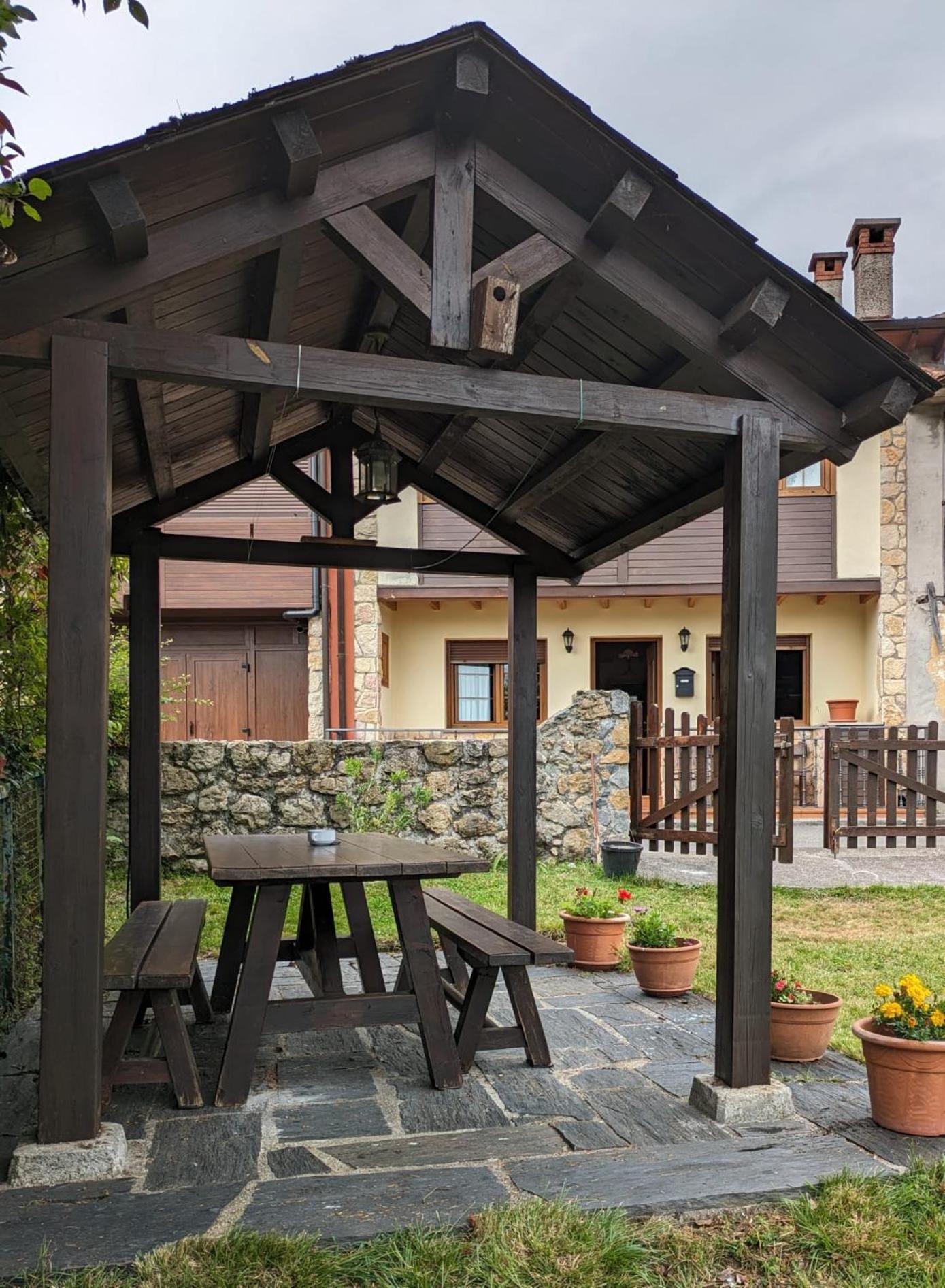 Casa Luisa Biedes, Pilona Villa Infiesto Exterior foto